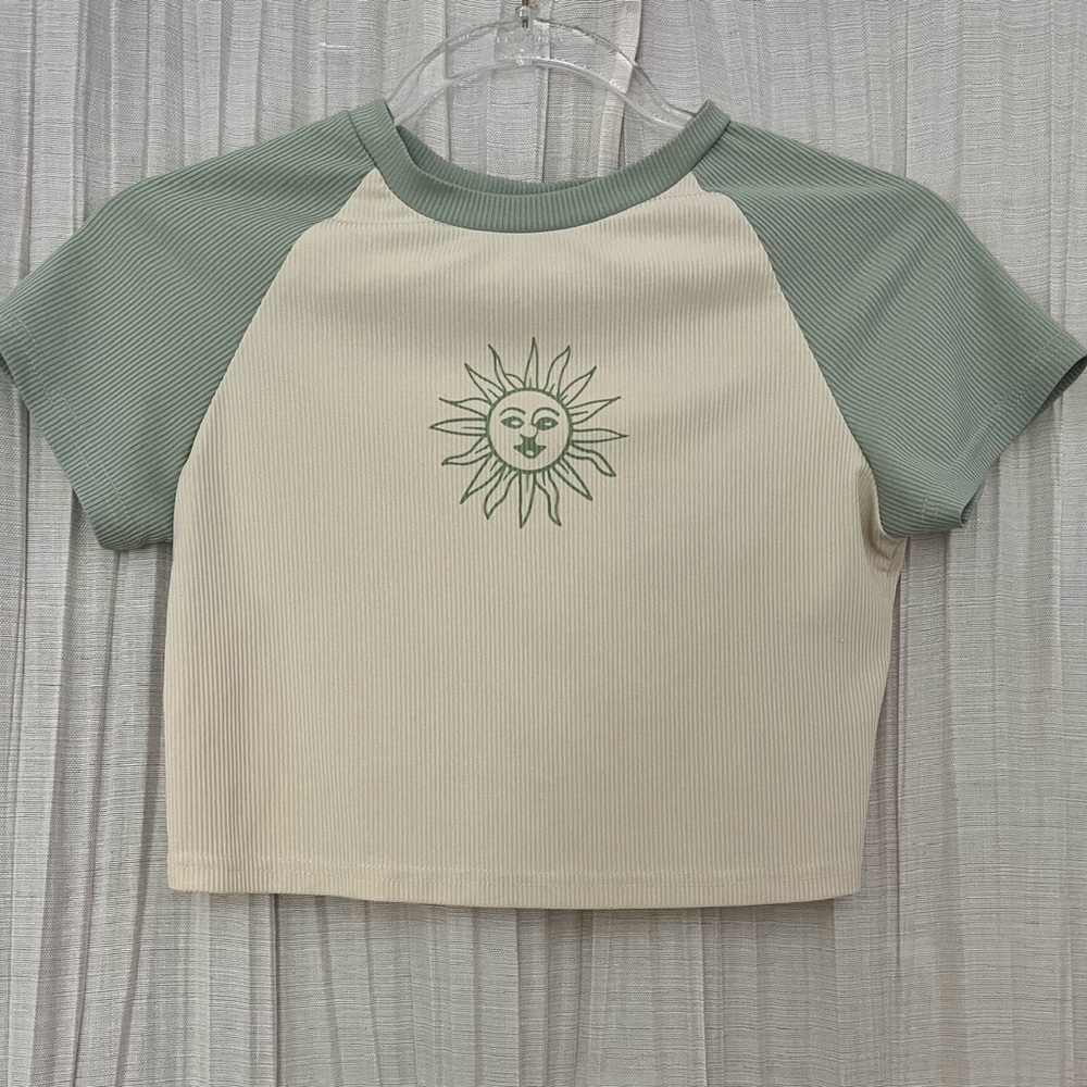 SHEIN: crop top